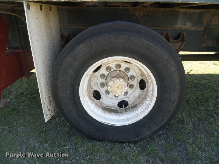 image for item DH4903 2006 International 4200 crane truck