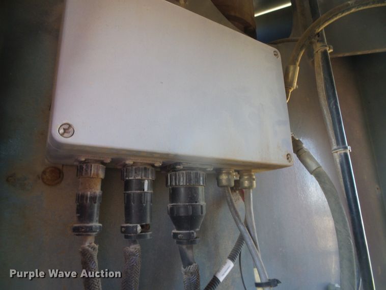 image for item DH4903 2006 International 4200 crane truck