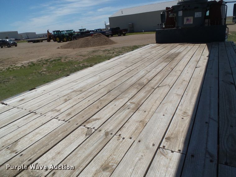 image for item DH4903 2006 International 4200 crane truck