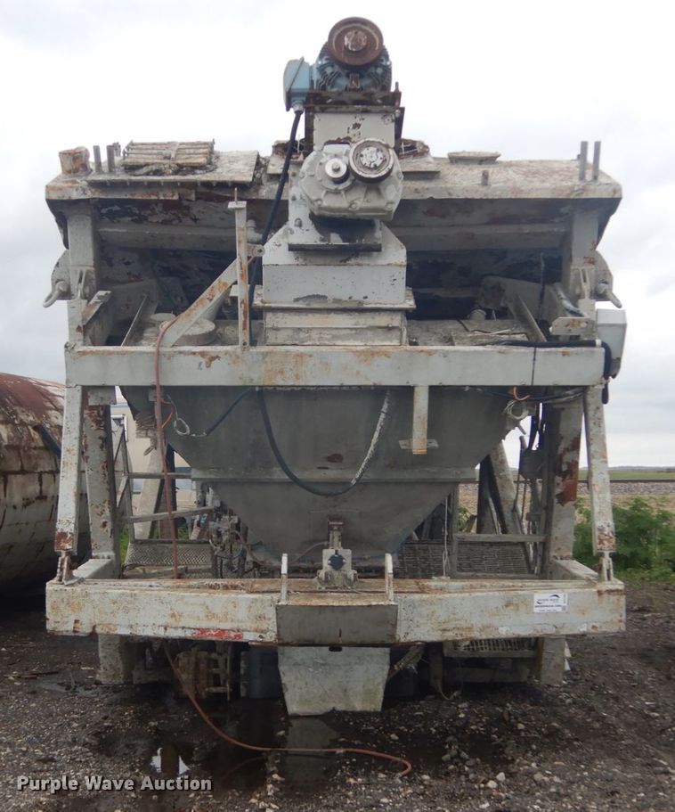 image for item DH5100 Uni-Rover 1048 concrete batch plant