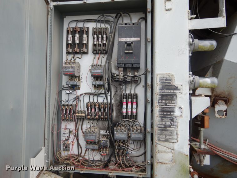 image for item DH5100 Uni-Rover 1048 concrete batch plant