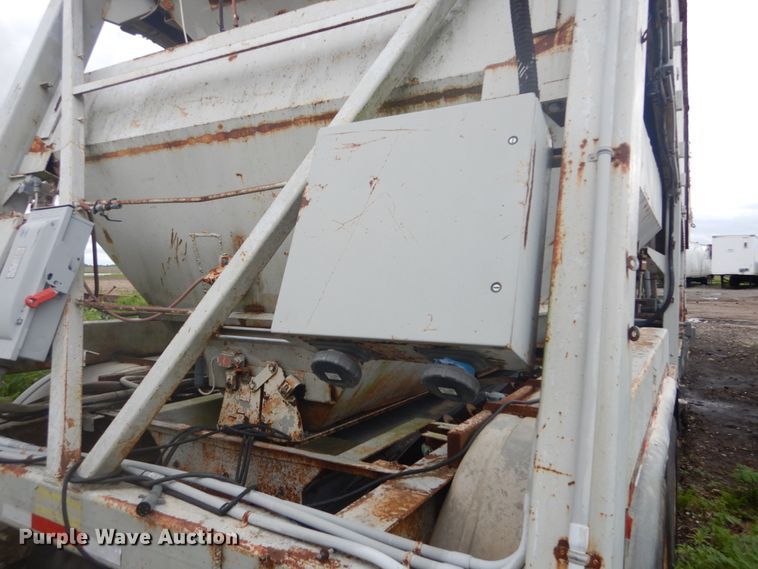 image for item DH5100 Uni-Rover 1048 concrete batch plant