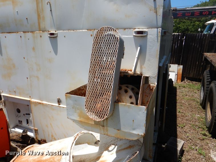 image for item DH5352 Port-a-batch concrete mixer bed