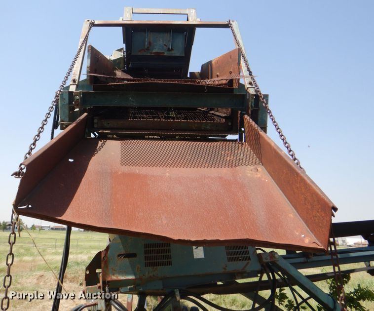 image for item DH5357 1995 Powerscreen MK11  screen