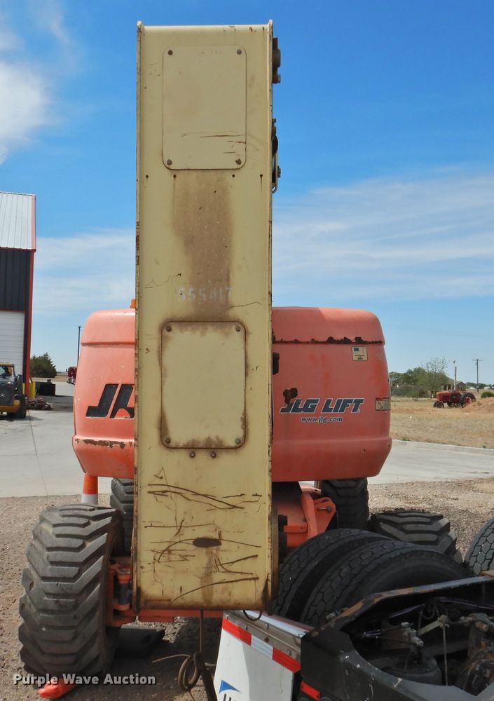 image for item DI0150 2003 JLG 800AJ  boom lift