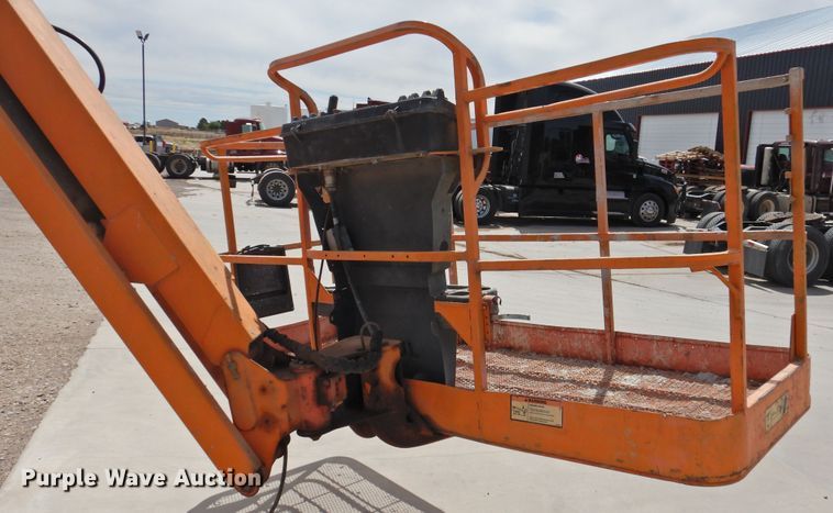 image for item DI0150 2003 JLG 800AJ  boom lift