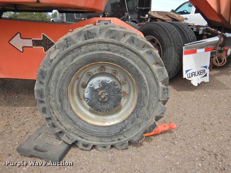 image for item DI0150 2003 JLG 800AJ  boom lift