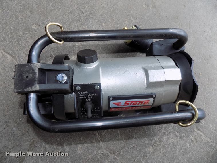 Stone Oztec 2220V concrete vibrator in Beatrice, NE Item DO9321 sold