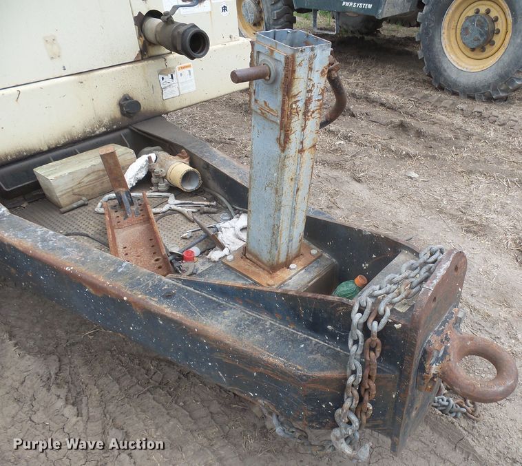 image for item DX9213 1999 Ingersoll Rand 1600  air compressor