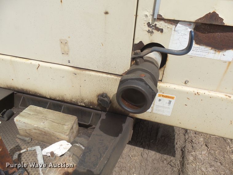 image for item DX9213 1999 Ingersoll Rand 1600  air compressor