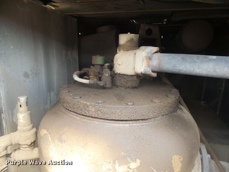 image for item DX9213 1999 Ingersoll Rand 1600  air compressor