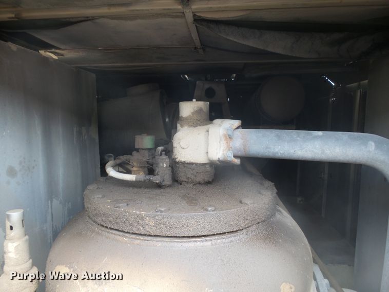 image for item DX9213 1999 Ingersoll Rand 1600  air compressor