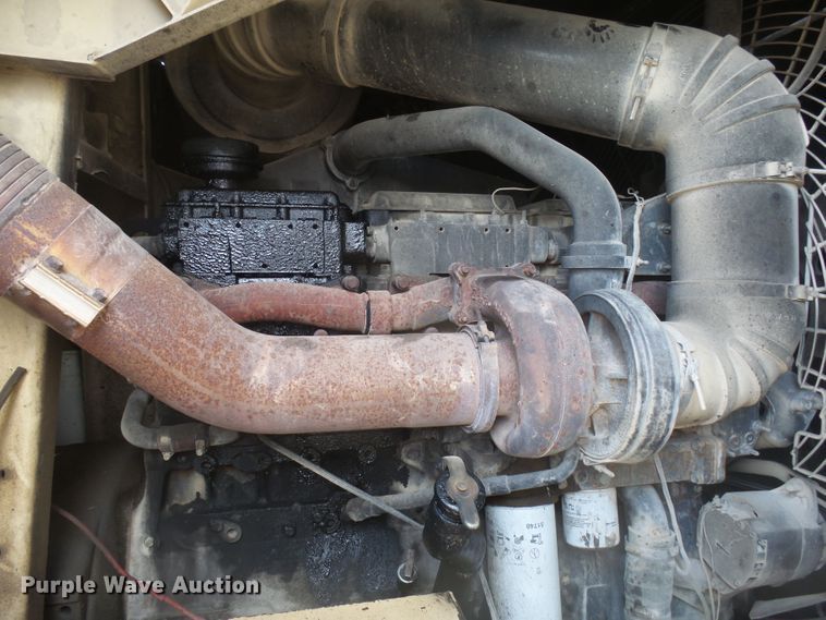 image for item DX9213 1999 Ingersoll Rand 1600  air compressor