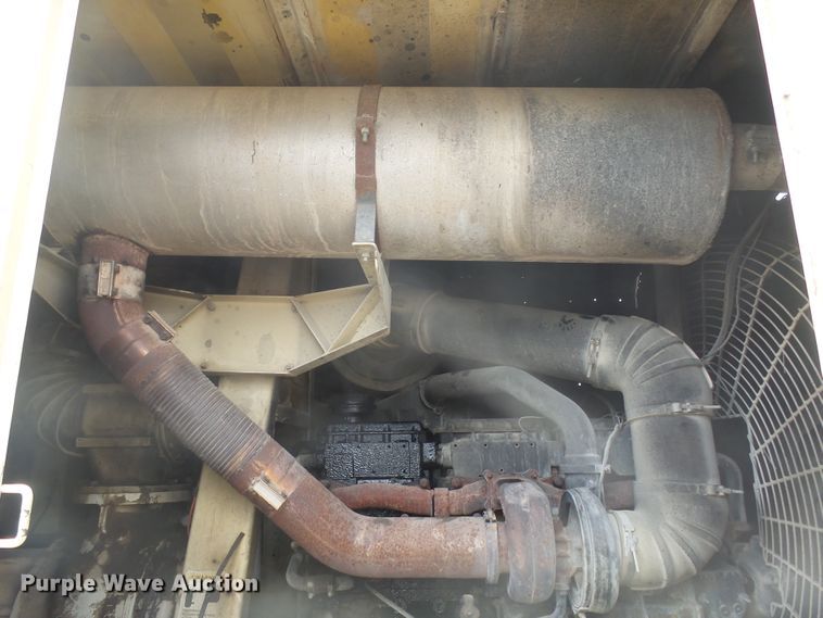 image for item DX9213 1999 Ingersoll Rand 1600  air compressor