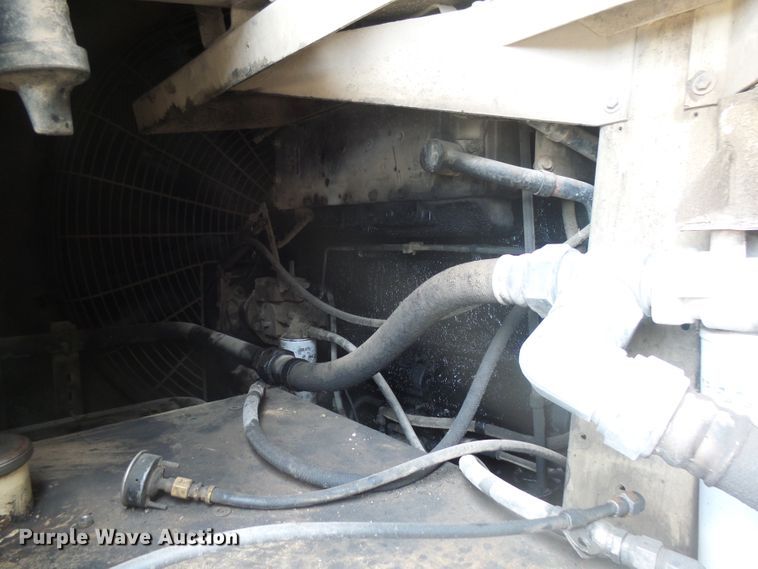 image for item DX9213 1999 Ingersoll Rand 1600  air compressor