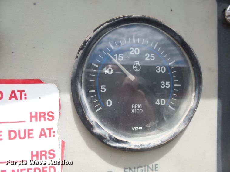 image for item DX9213 1999 Ingersoll Rand 1600  air compressor