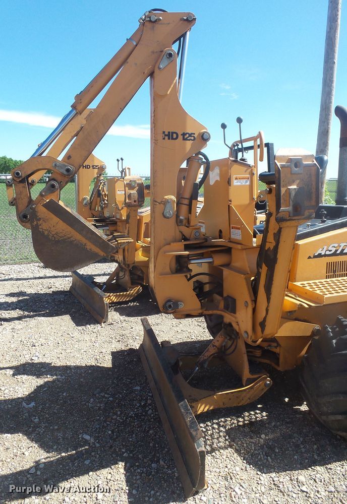 image for item DX9220 2007 Astec RT660  trencher