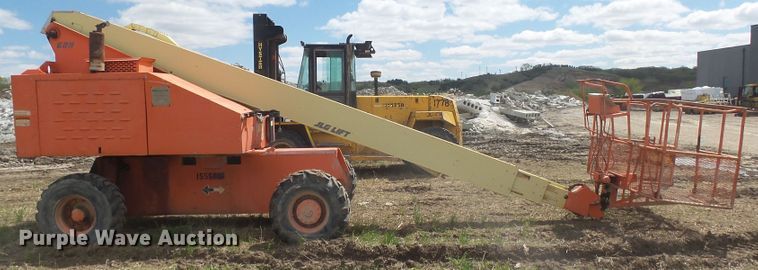 image for item EF9629 1986 JLG 60H  boom lift