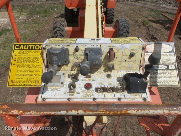 image for item EF9629 1986 JLG 60H  boom lift