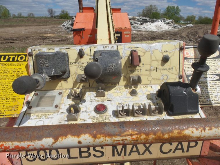 image for item EF9629 1986 JLG 60H  boom lift