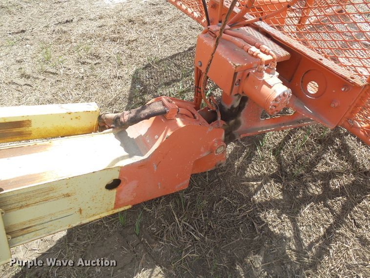 image for item EF9629 1986 JLG 60H  boom lift