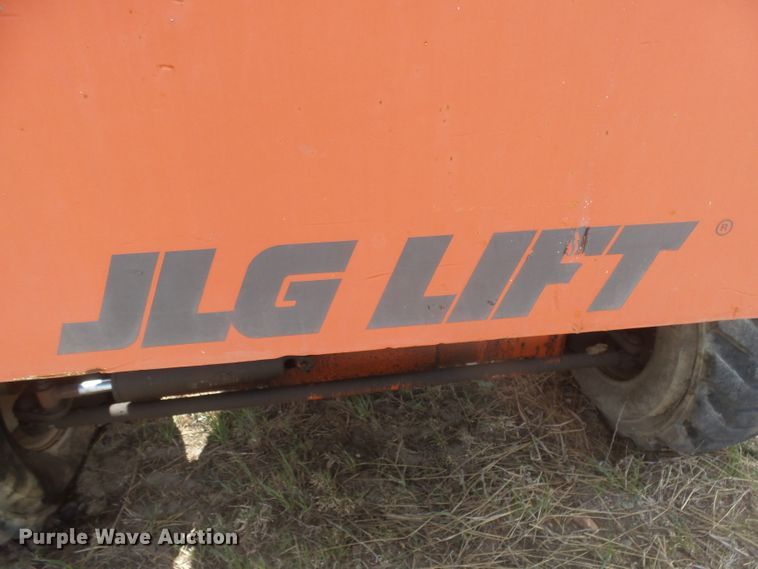 image for item EF9629 1986 JLG 60H  boom lift