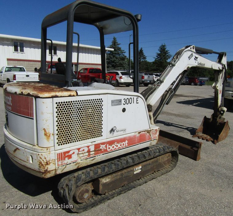 image for item FD9481 2000 Bobcat 331  mini excavator