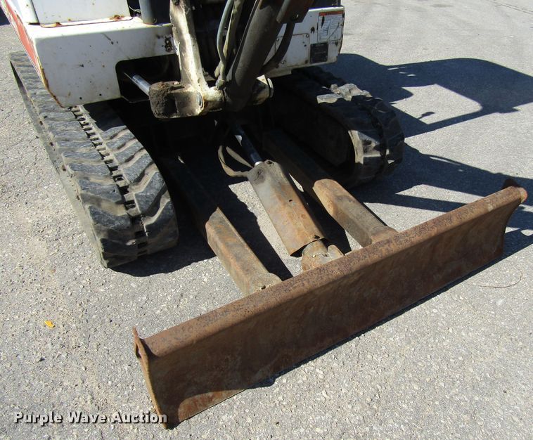 image for item FD9481 2000 Bobcat 331  mini excavator