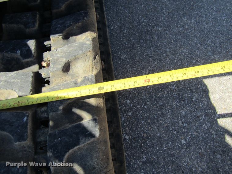 image for item FD9481 2000 Bobcat 331  mini excavator