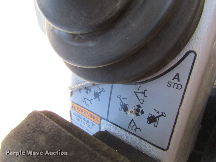 image for item FD9481 2000 Bobcat 331  mini excavator