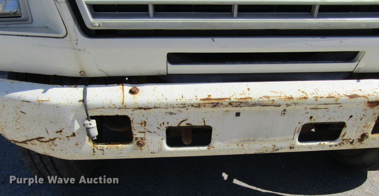 image for item FD9482 1994 Ford F800F  digger derrick truck