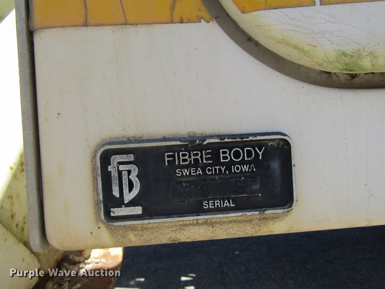 image for item FD9482 1994 Ford F800F  digger derrick truck