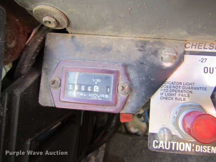 image for item FD9482 1994 Ford F800F  digger derrick truck