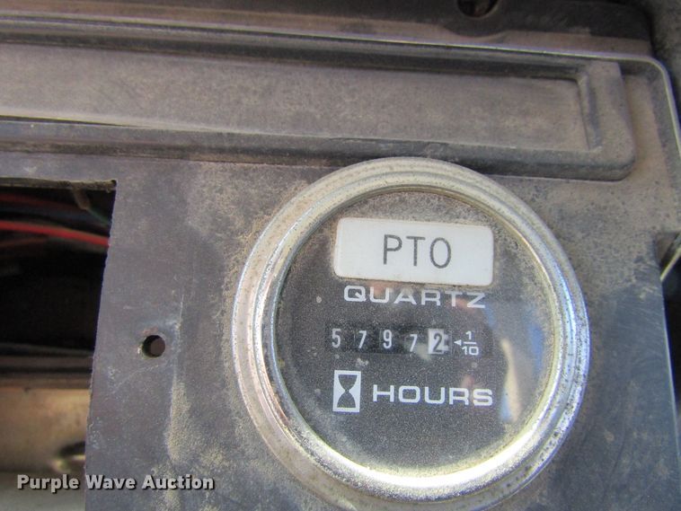 image for item FD9482 1994 Ford F800F  digger derrick truck