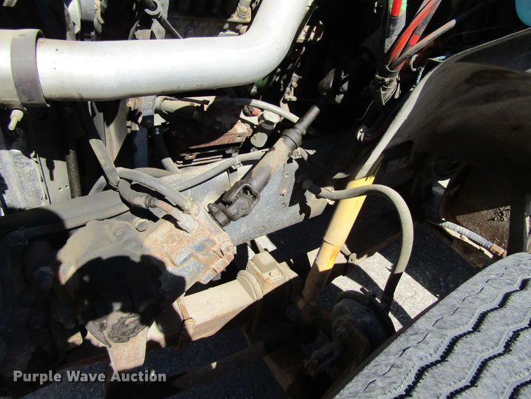 image for item FD9482 1994 Ford F800F  digger derrick truck