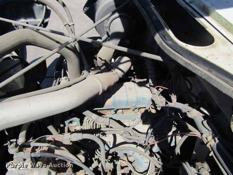 image for item FD9483 1993 International 4700  digger derrick truck