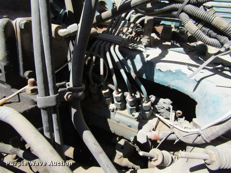 image for item FD9483 1993 International 4700  digger derrick truck