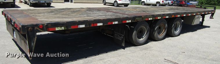 image for item FD9492 2006 PJ Trailer PH303 equipment trailer