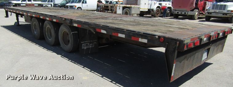 image for item FD9492 2006 PJ Trailer PH303 equipment trailer