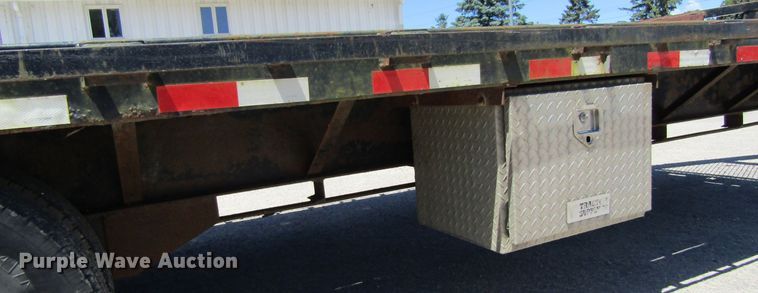 image for item FD9492 2006 PJ Trailer PH303 equipment trailer