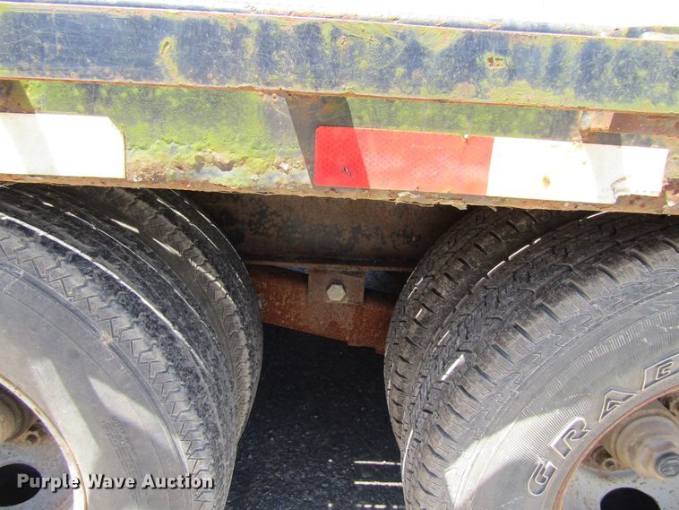 image for item FD9492 2006 PJ Trailer PH303 equipment trailer