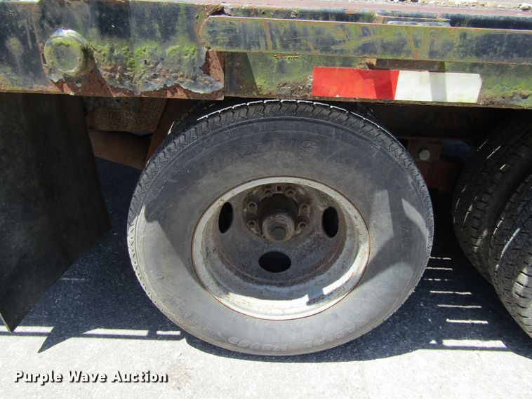 image for item FD9492 2006 PJ Trailer PH303 equipment trailer