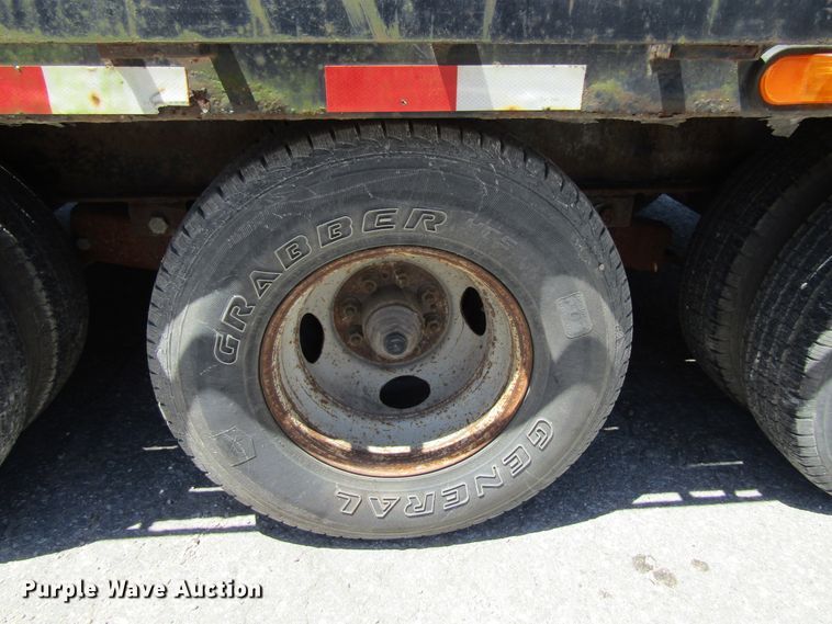 image for item FD9492 2006 PJ Trailer PH303 equipment trailer