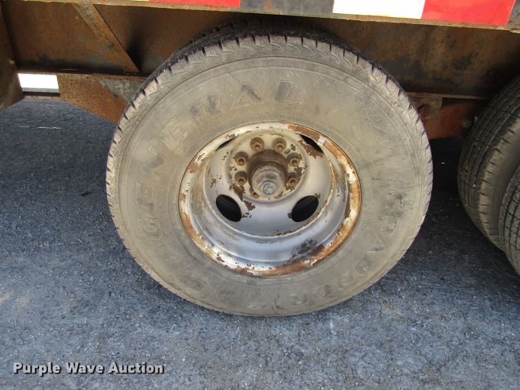 image for item FD9492 2006 PJ Trailer PH303 equipment trailer