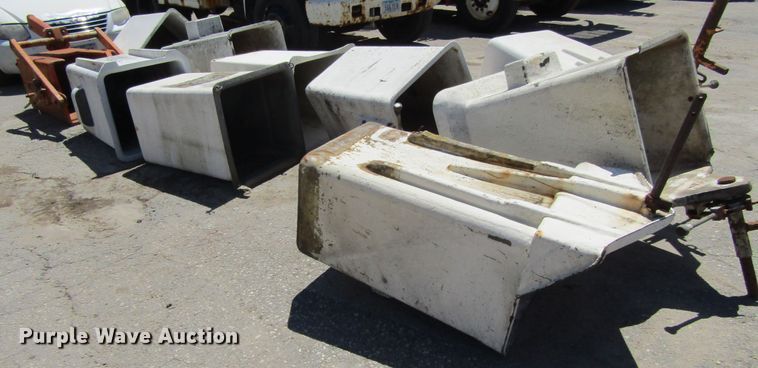 image for item FD9493 Approximately 10 man baskets