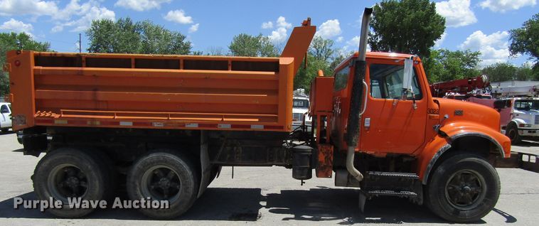 image for item FD9494 1998 International 4900  dump truck