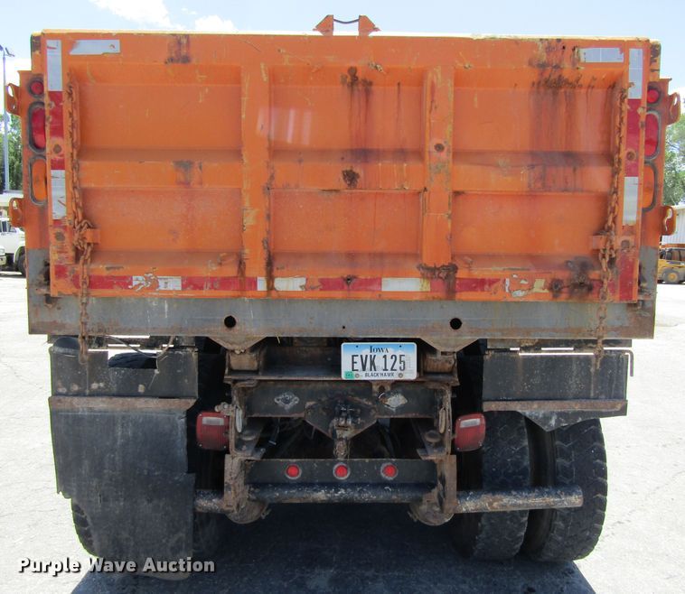image for item FD9494 1998 International 4900  dump truck
