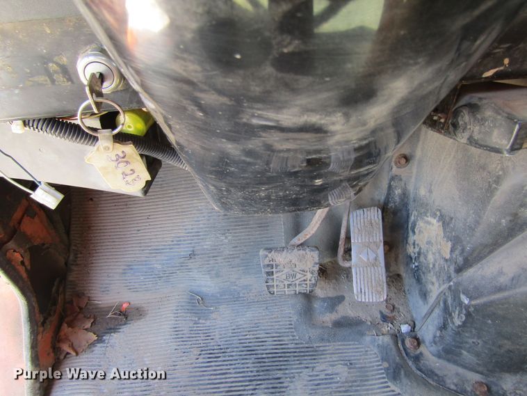 image for item FD9494 1998 International 4900  dump truck