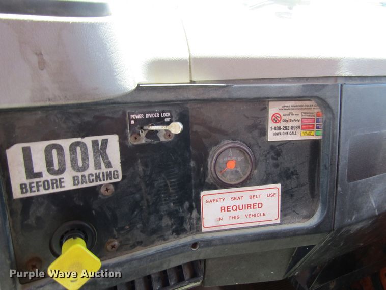 image for item FD9494 1998 International 4900  dump truck