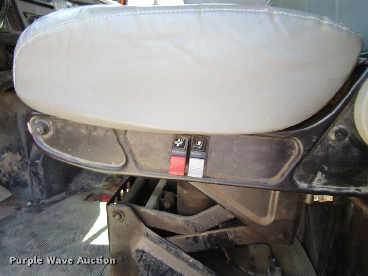 image for item FD9494 1998 International 4900  dump truck